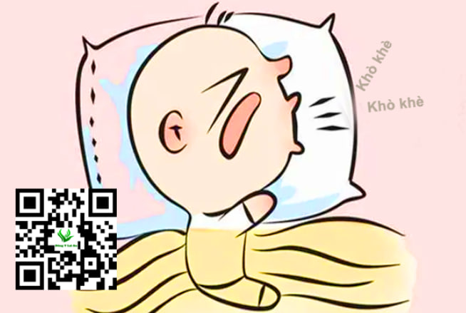 Bé yêu đang thở khò khè